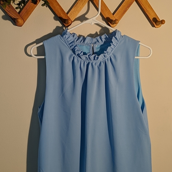 Ruffle tank top - Picture 2 of 3